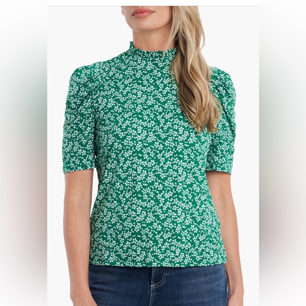 CeCe - Romantic Stretchy Blouse